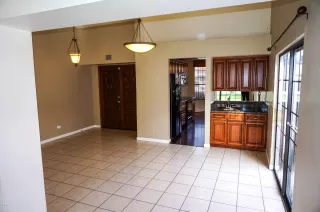 Photo #4: 6013776 Listing