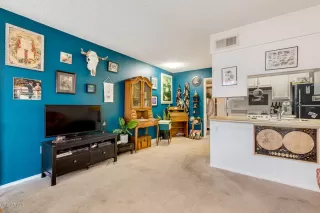 Photo #3: 6013980 Listing