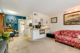 Photo #4: 6013980 Listing