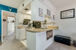 Photo #5: 6013980 Listing