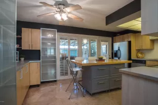 Photo #3: 6014109 Listing