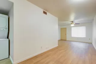 Photo #2: 6014507 Listing