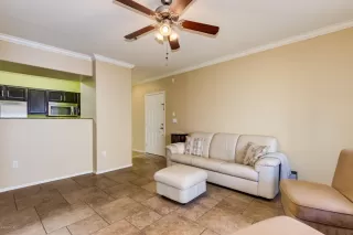 Photo #2: 6015191 Listing