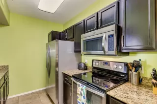 Photo #3: 6015191 Listing