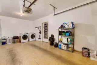 Photo #6: 6015191 Listing