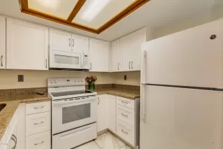 Photo #6: 6015281 Listing