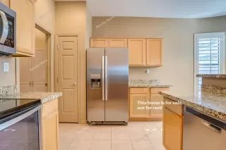 Photo #6: 6015299 Listing