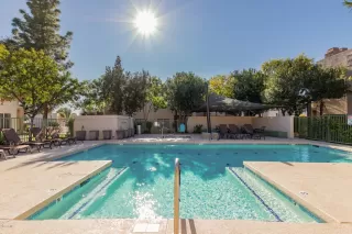 Photo #2: 6015353 Listing