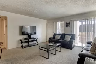 Photo #6: 6015551 Listing