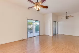 Photo #5: 6015590 Listing 