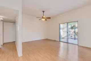 Photo #6: 6015590 Listing 