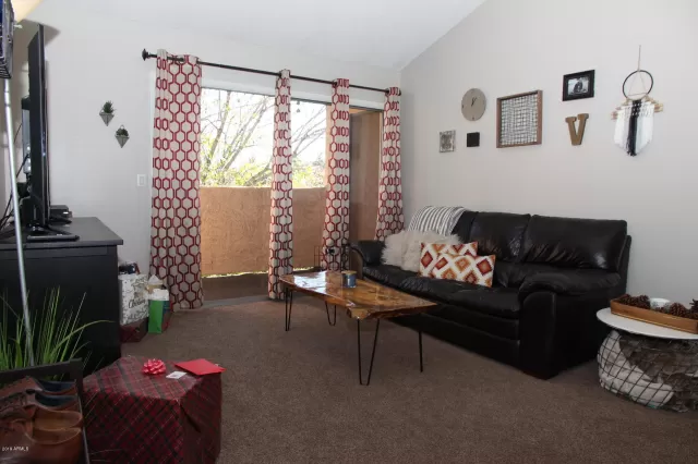 MLS: 6015734 Condo For Sale