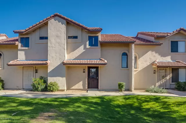 MLS: 6015982 Condo For Sale