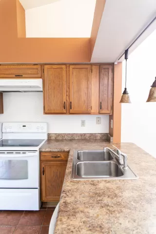 Photo #6: 6016060 Listing