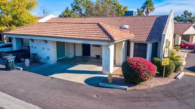 MLS: 6016406 Condo For Sale