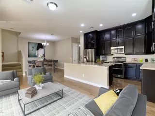 Photo #2: 6016733 Listing 