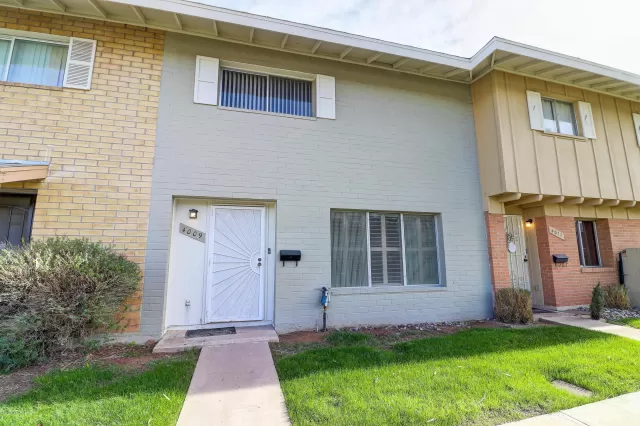 MLS: 6017311 Condo For Sale