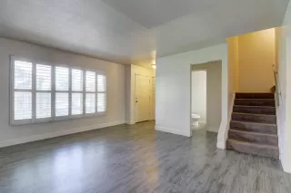 Photo #5: 6017311 Listing