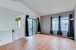 Photo #3: 6017539 Listing