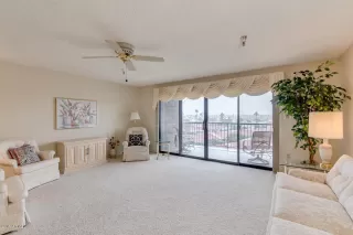 Photo #6: 6018153 Listing