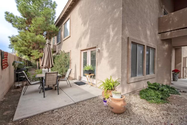 MLS: 6018409 Condo For Sale