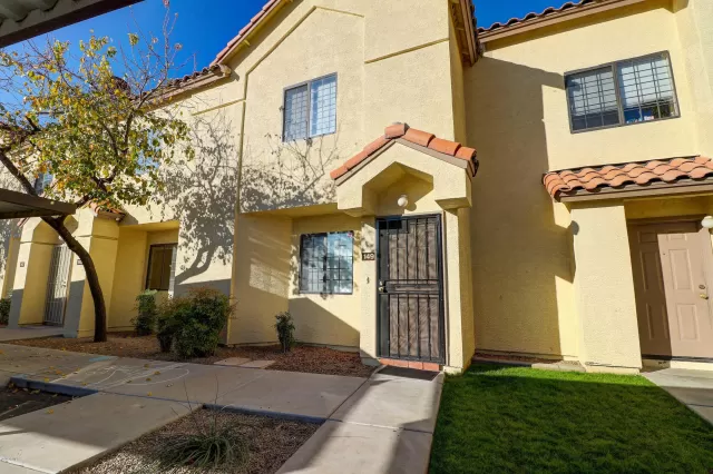 MLS: 6018633 Condo For Sale