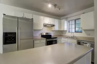 Photo #4: 6018633 Listing