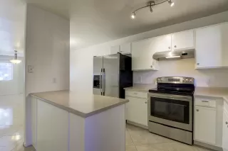 Photo #5: 6018633 Listing