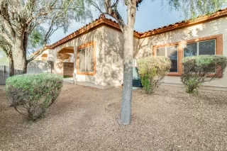 Photo #4: 6018893 Listing