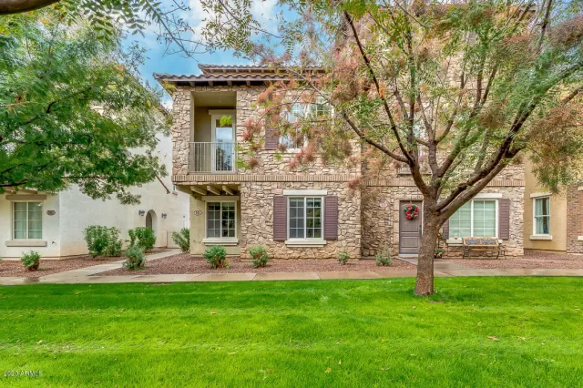 MLS: 6018911 Condo For Sale