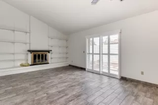 Photo #5: 6019080 Listing