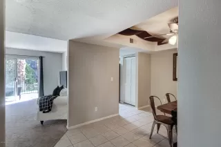 Photo #6: 6019195 Listing