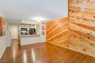 Photo #3: 6019233 Listing