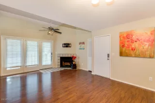 Photo #5: 6019233 Listing