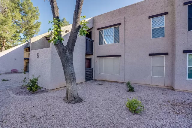 MLS: 6019265 Condo For Sale