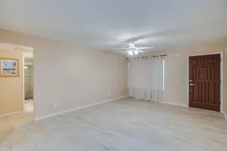 Photo #5: 6019265 Listing