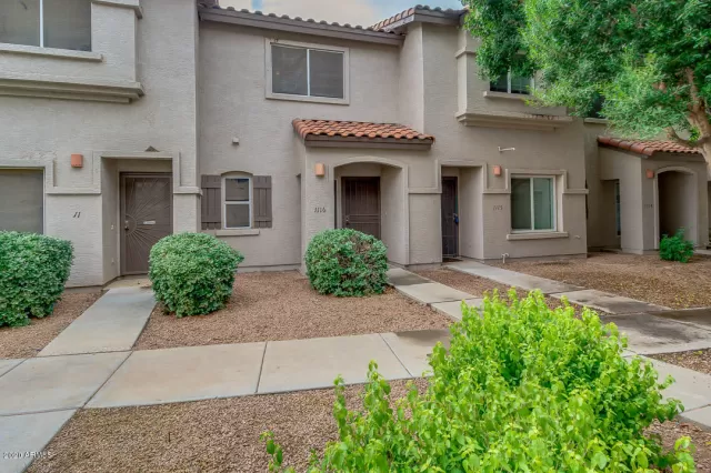 MLS: 6019304 Condo For Sale