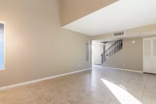 Photo #5: 6020035 Listing