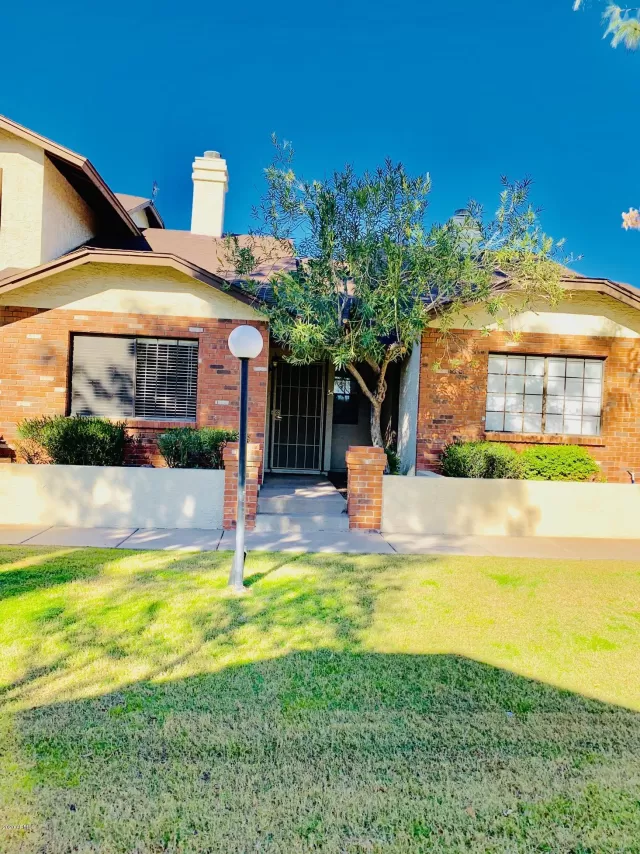 MLS: 6020543 Condo For Sale