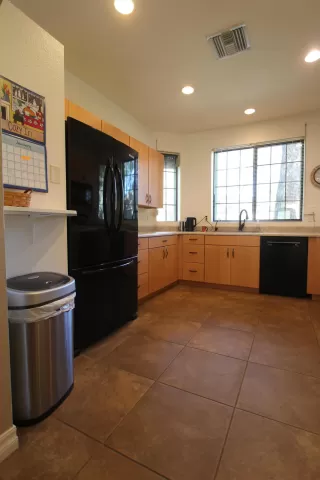 Photo #4: 6020771 Listing