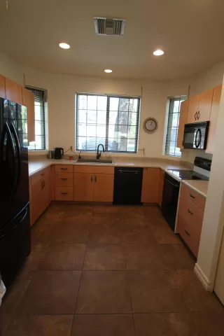 Photo #5: 6020771 Listing