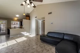 Photo #3: 6020852 Listing