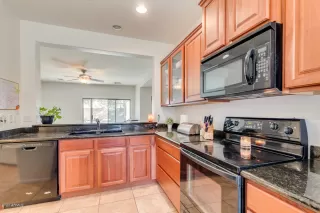 Photo #3: 6021100 Listing