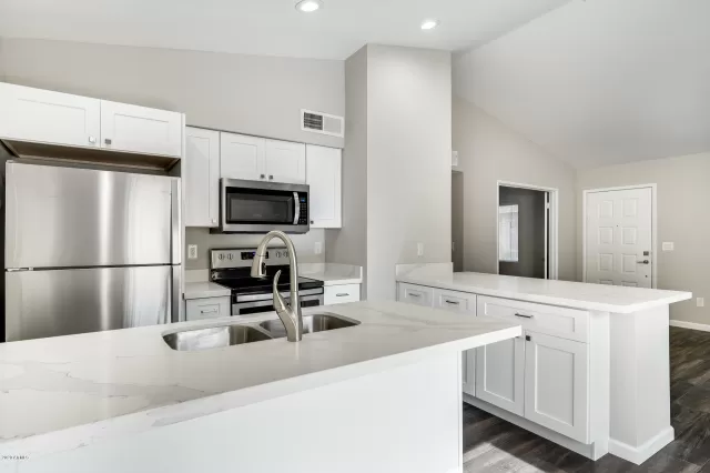 MLS: 6021106 Condo For Sale