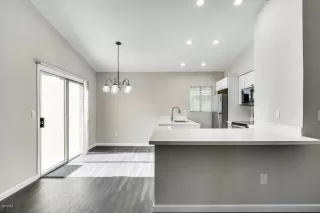 Photo #4: 6021106 Listing