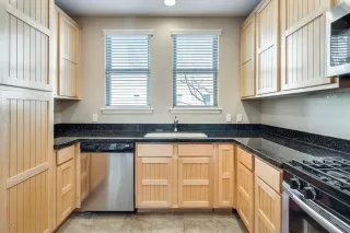 Photo #2: 6021404 Listing