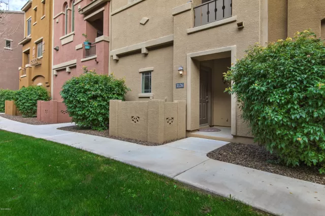 MLS: 6021907 Condo For Sale