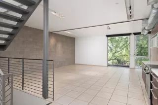 Photo #2: 6022035 Listing