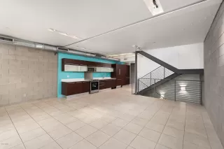 Photo #3: 6022035 Listing