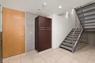 Photo #6: 6022035 Listing